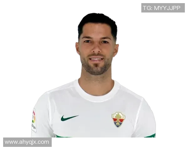 足球明星莫伦的职业生涯成就与个人生活全方位解析